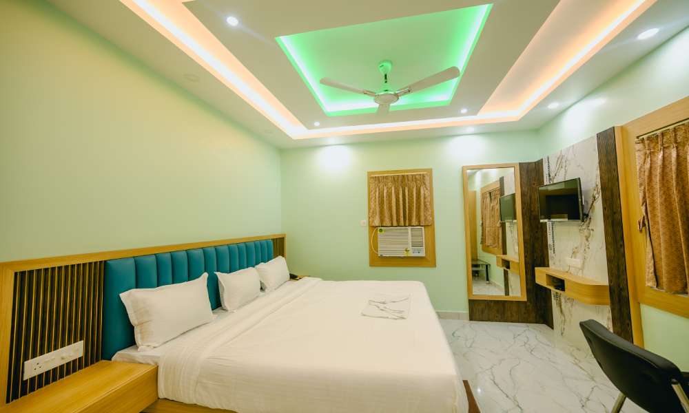 deluxe-triple-room-book-hotels-in-bhubaneswar